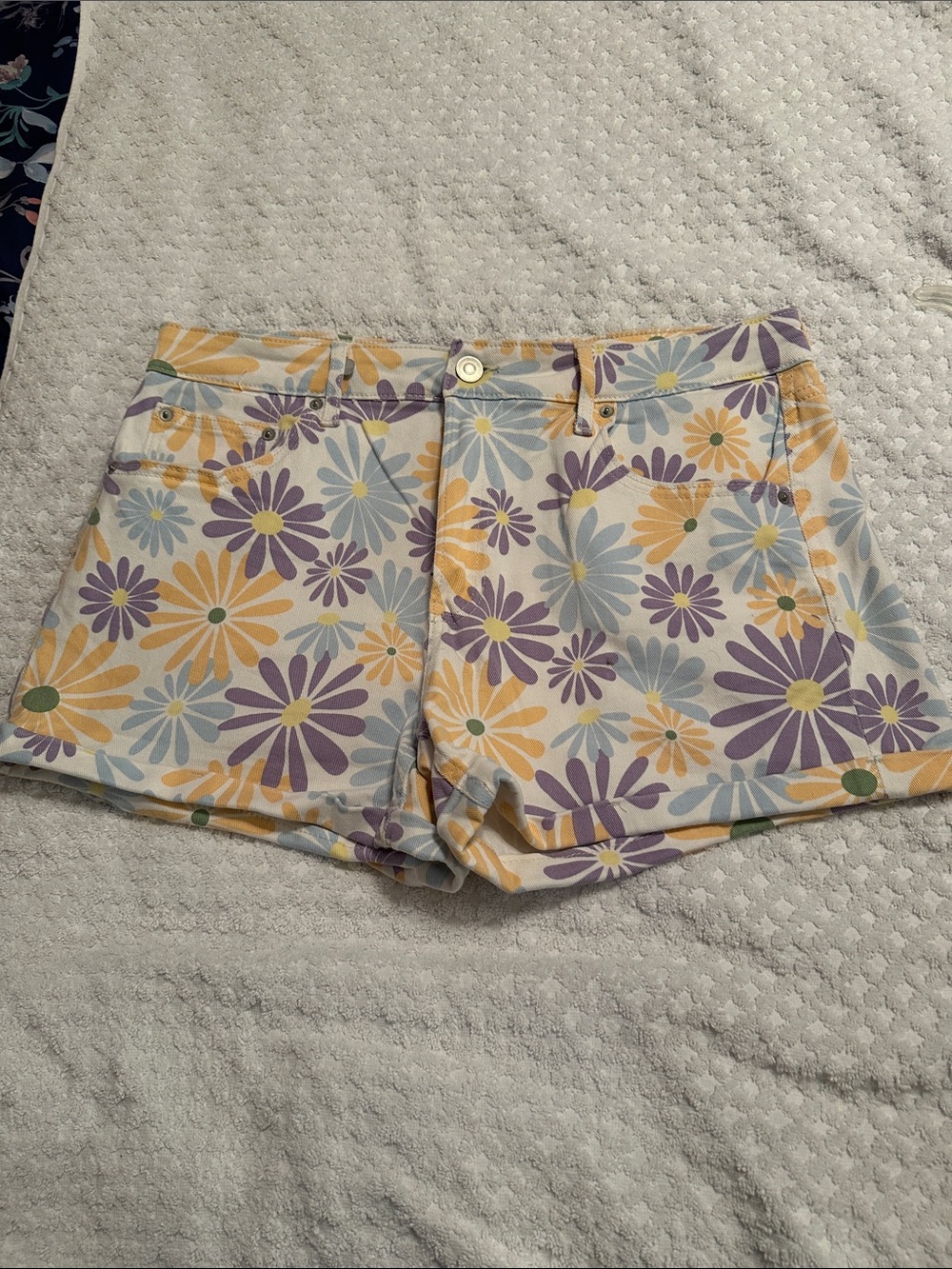 No Boundaries Floral Daisy Jean Shorts - Yellow, Lavender & Light Blue